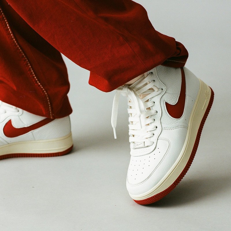 Af1 white outlet gym red